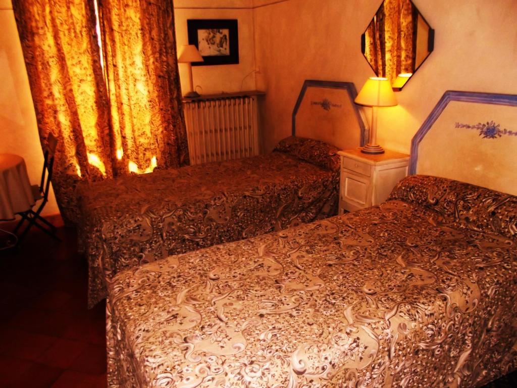 Bed and Breakfast La Maison Aux Volets Bleus à Venasque Extérieur photo